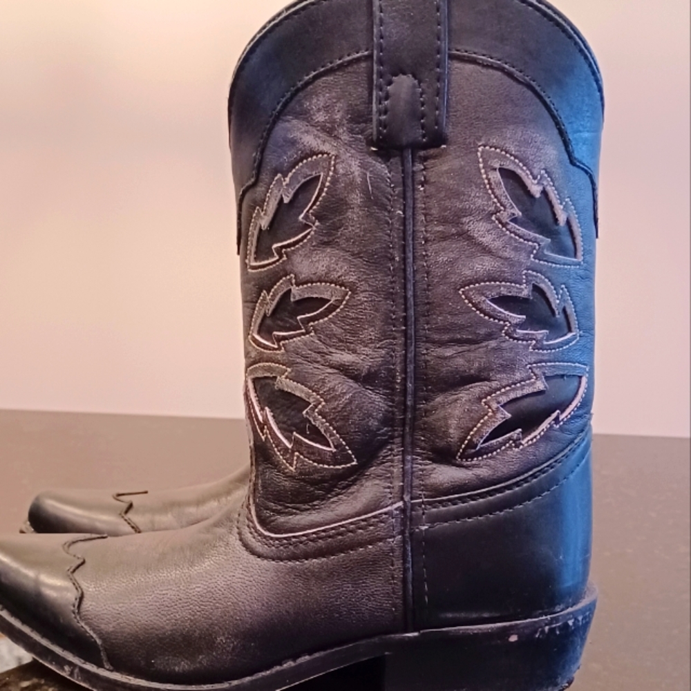 Boy's black cowboy Boots, Size 2 , Leather upper